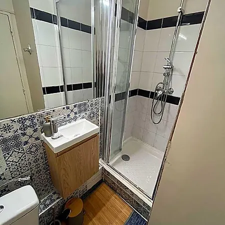 Situe A 5 Min Du Chateau De Et Stationnement Gratuit * 베흑사이으